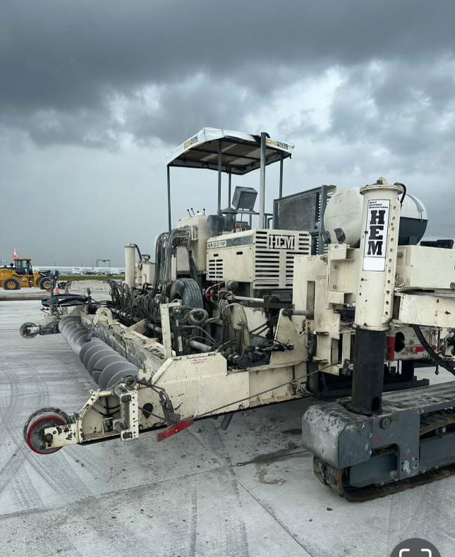 HEM 12-27 FRP - Asphalt paver: picture 4 HEM 12-27 FRP - Asphalt paver: picture 4
