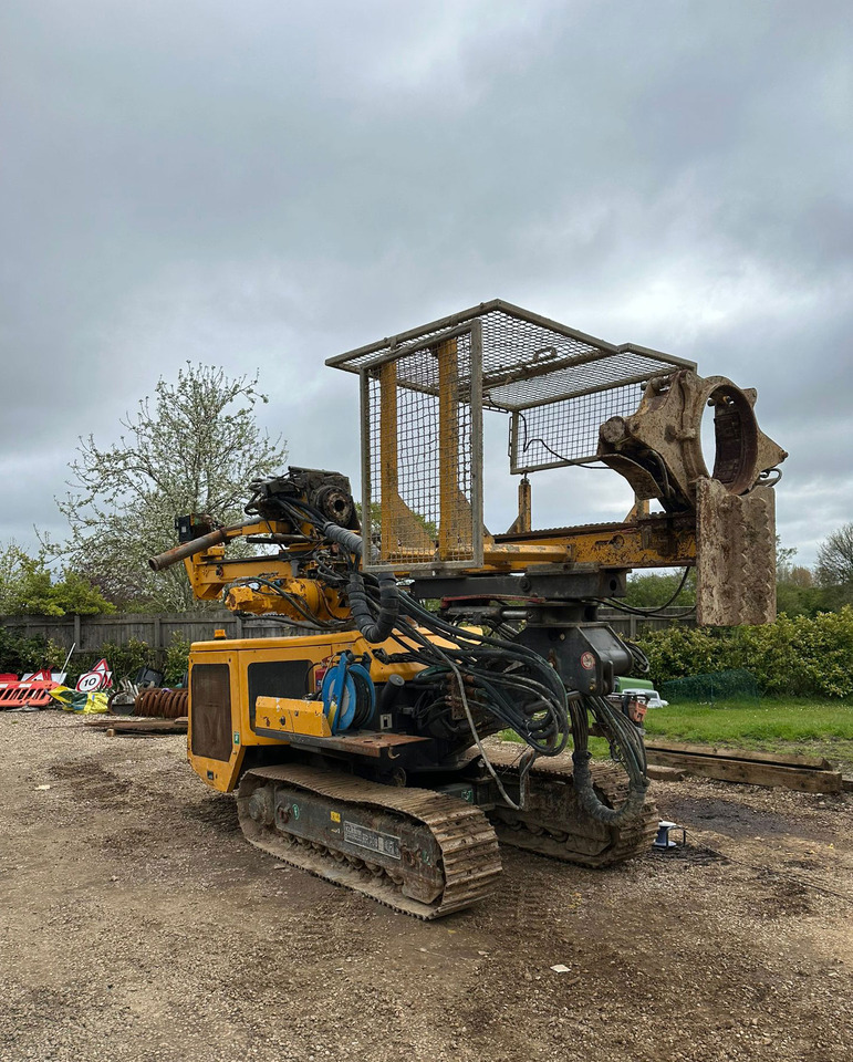 Klemm KR 708-3F - Pile driver: picture 5 Klemm KR 708-3F - Pile driver: picture 5