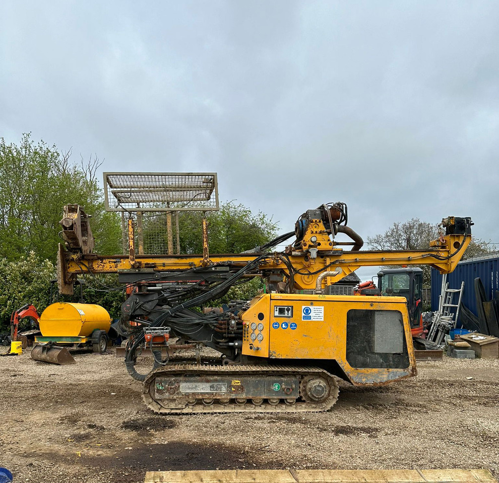 Klemm KR 708-3F - Pile driver: picture 2 Klemm KR 708-3F - Pile driver: picture 2