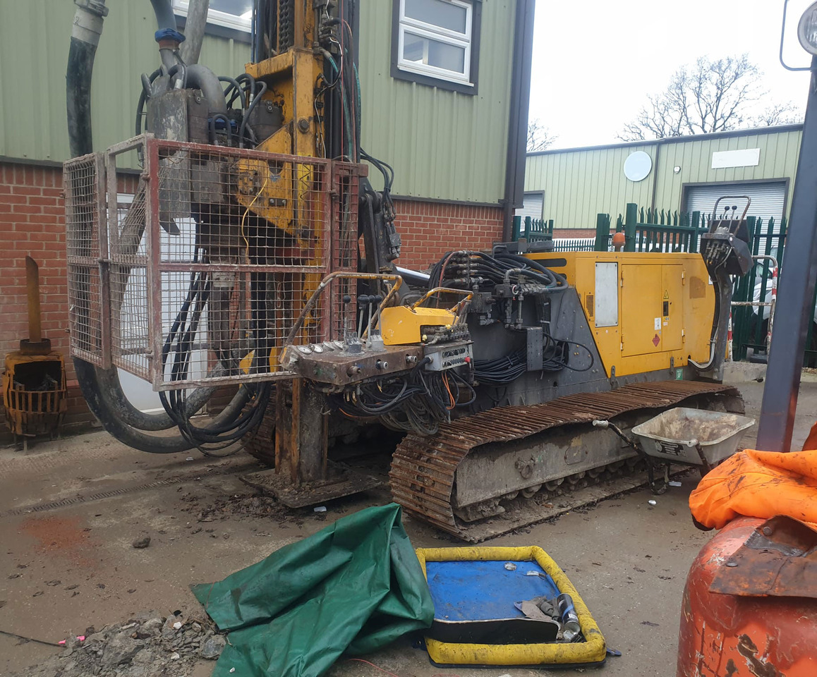 Klemm KR 709-2 - Pile driver: picture 1 Klemm KR 709-2 - Pile driver: picture 1