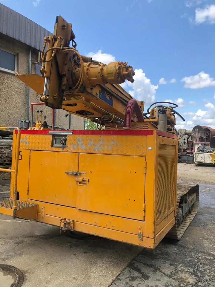 Klemm KR 802-2 - Pile driver: picture 5 Klemm KR 802-2 - Pile driver: picture 5