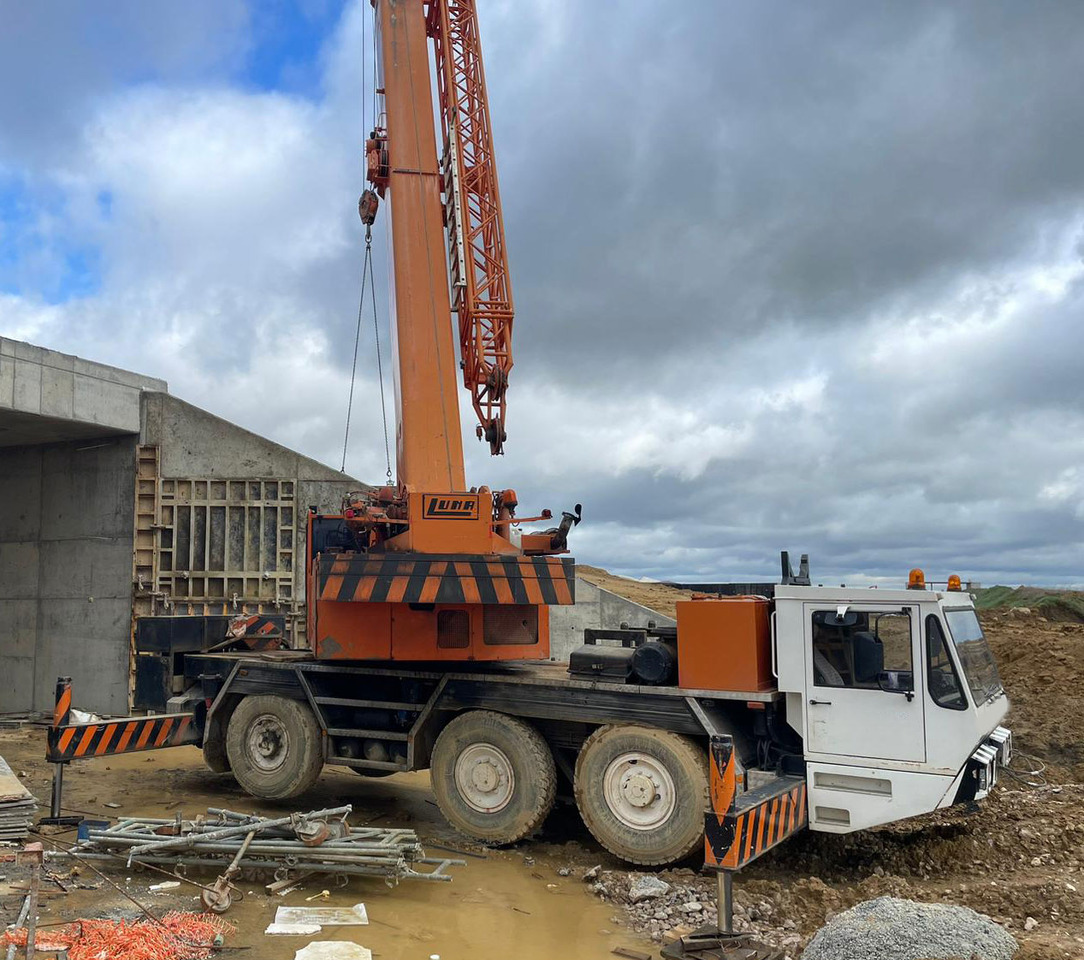 Luna AT-50/40 - Mobile crane: picture 4 Luna AT-50/40 - Mobile crane: picture 4