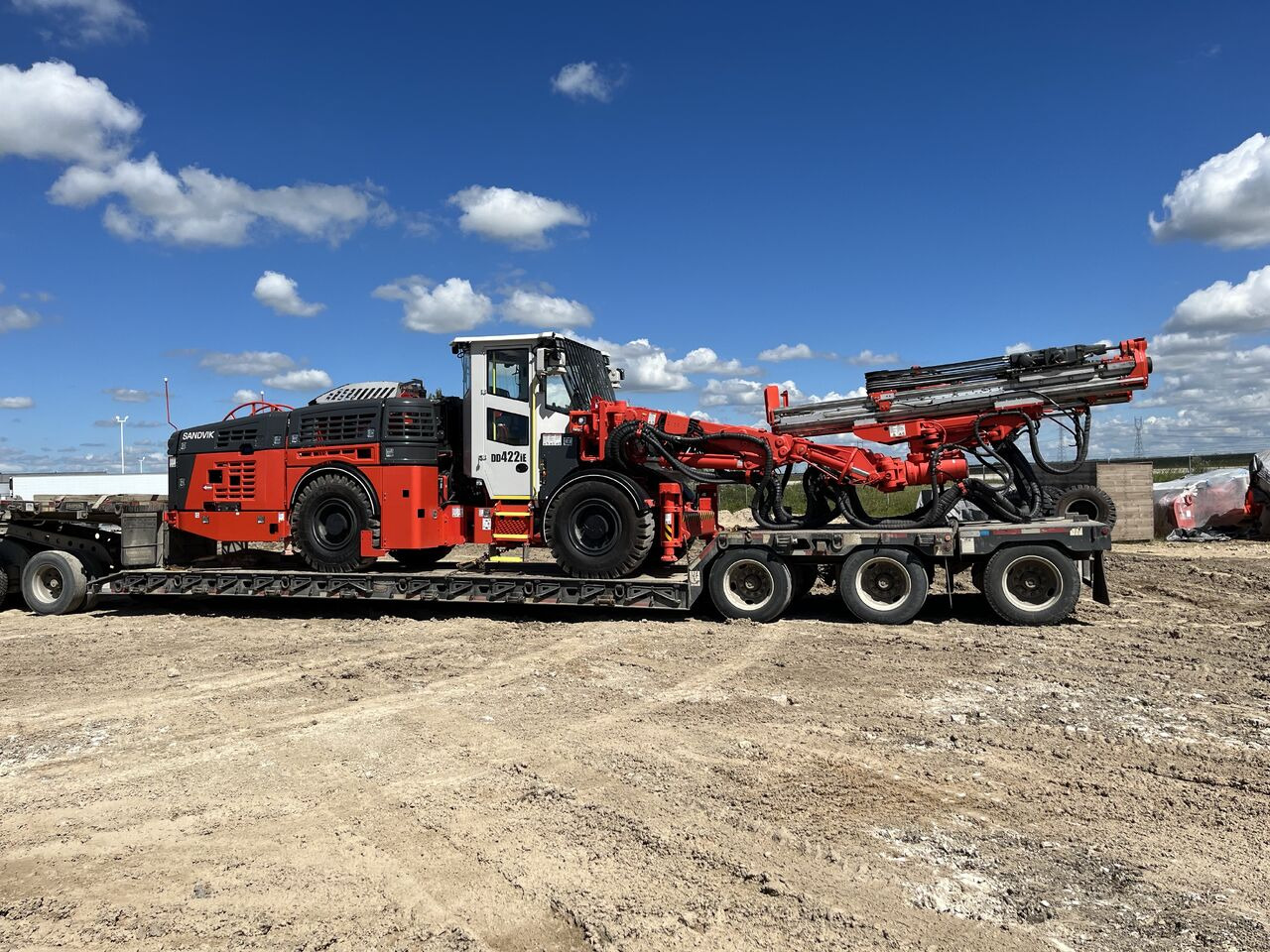 Sandvik DD422iE-2 - Directional boring machine: picture 1 Sandvik DD422iE-2 - Directional boring machine: picture 1
