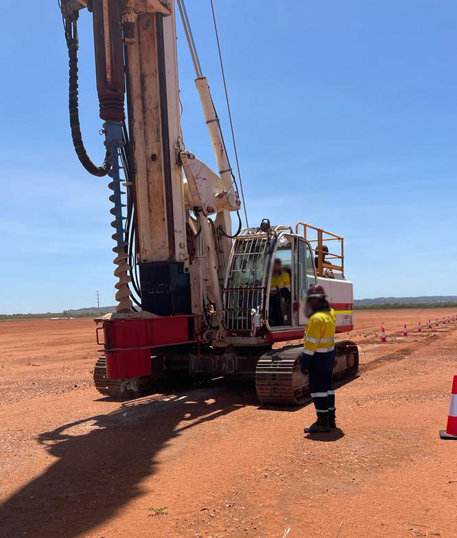 Soilmec SR-30 - Pile driver: picture 3 Soilmec SR-30 - Pile driver: picture 3
