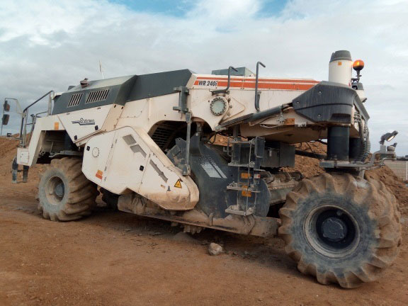 Wirtgen WR 240 I - Soil stabilizer: picture 2 Wirtgen WR 240 I - Soil stabilizer: picture 2