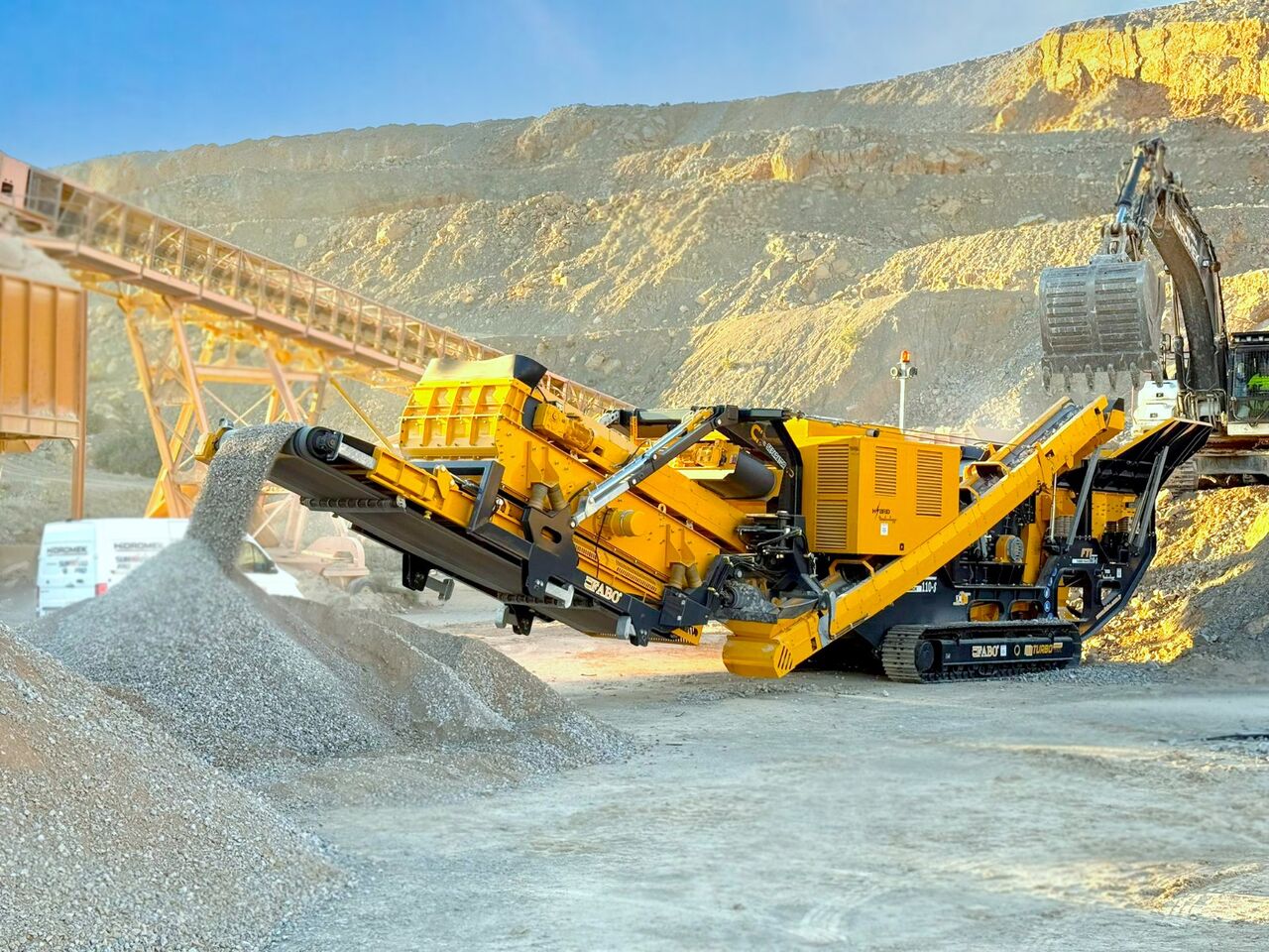 FABO Mobile crusher - Crusher: picture 1 FABO Mobile crusher - Crusher: picture 1