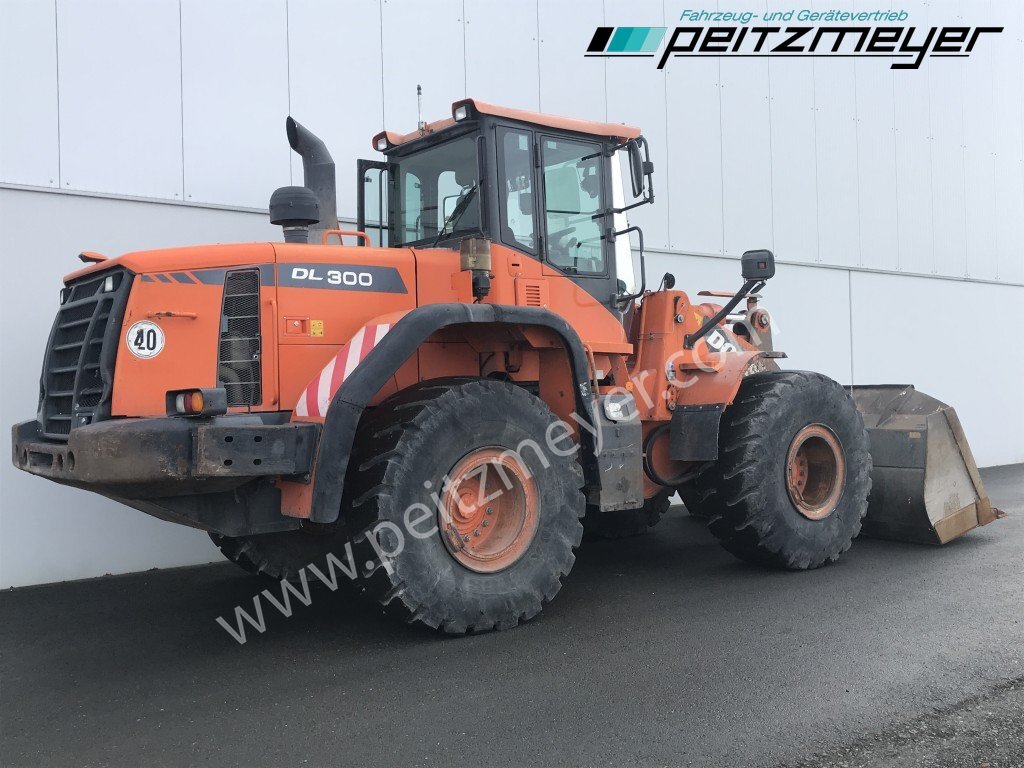 Doosan Radlader DL 300-3 - Wheel loader: picture 3 Doosan Radlader DL 300-3 - Wheel loader: picture 3