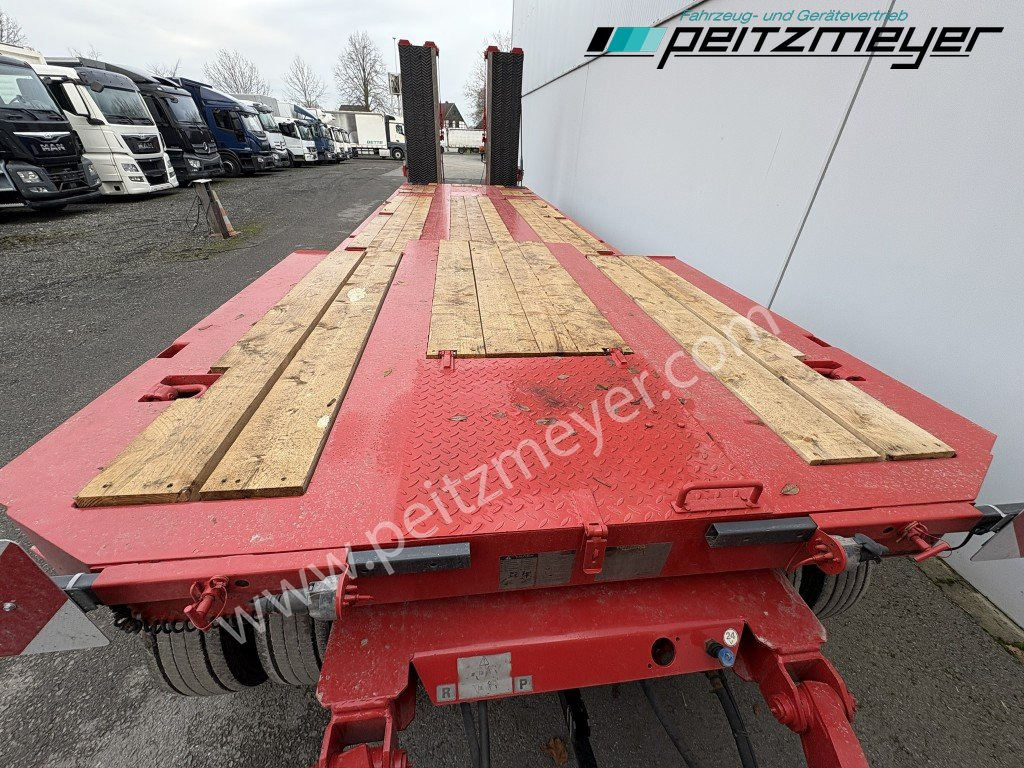 GOLDHOFER 4 Achs Tieflader TU 4-2x2-32/80 hydr. Doppelrampen - Low loader trailer: picture 5 GOLDHOFER 4 Achs Tieflader TU 4-2x2-32/80 hydr. Doppelrampen - Low loader trailer: picture 5