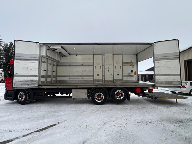 Scania P450 B6X2NB - CARRIER SUPRA 1250MT - Refrigerator truck: picture 2 Scania P450 B6X2NB - CARRIER SUPRA 1250MT - Refrigerator truck: picture 2