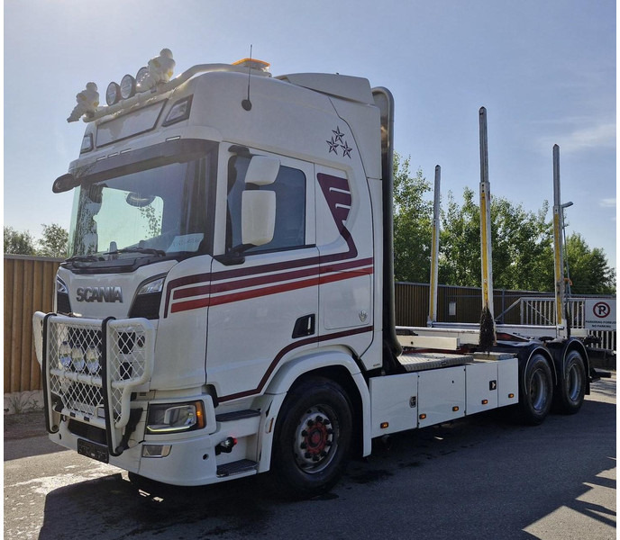 Scania R730 B6X4NB - Timber truck, Crane truck: picture 1 Scania R730 B6X4NB - Timber truck, Crane truck: picture 1
