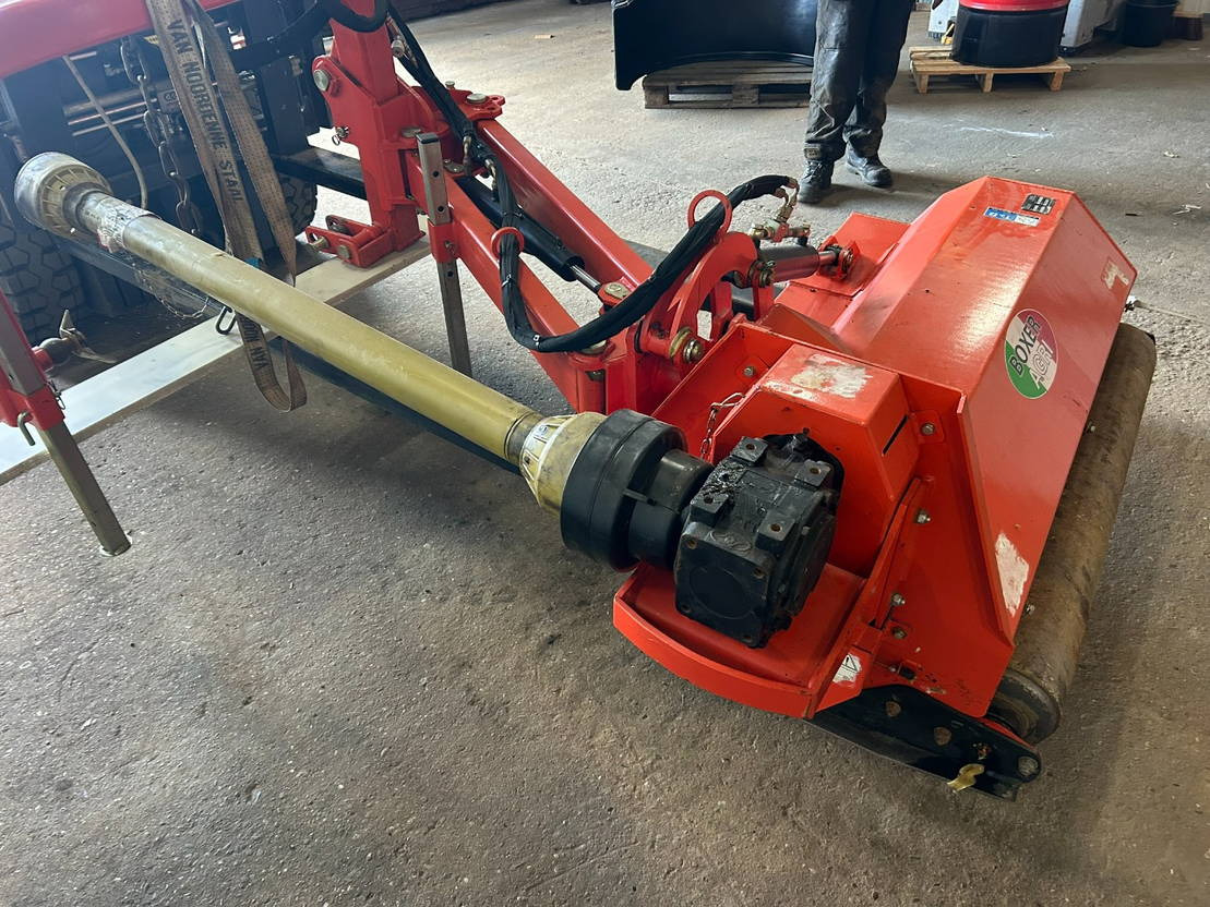 Boxer verstekklepelmaaier type AG140 - Verge mower: picture 3 Boxer verstekklepelmaaier type AG140 - Verge mower: picture 3