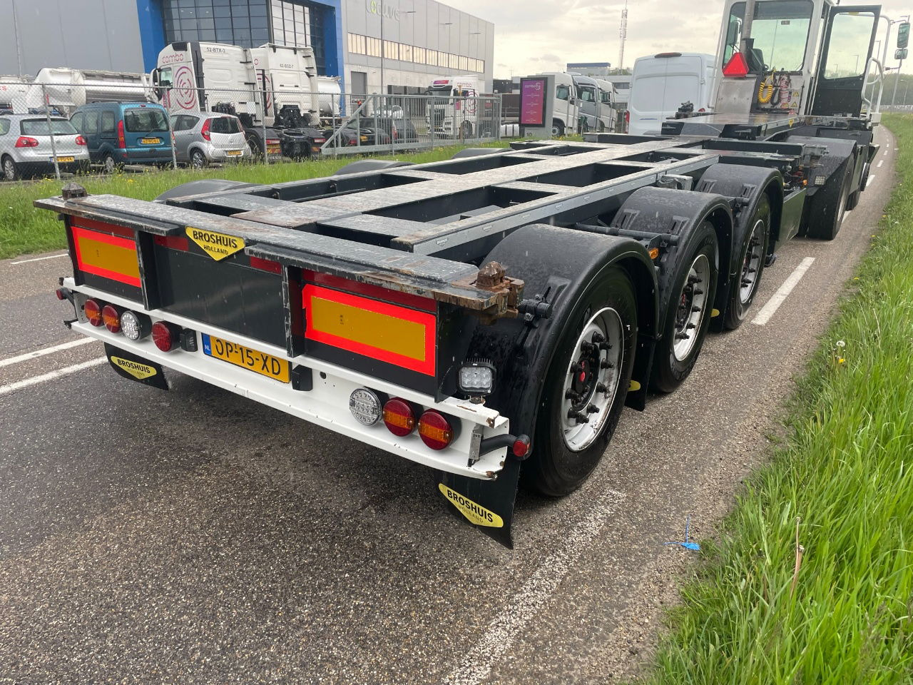 Broshuis Mfcc 20-30-40-45 FT HC / Disc brakes / Lifting axle / led / NL trailer/ - Container transporter/ Swap body semi-trailer: picture 4 Broshuis Mfcc 20-30-40-45 FT HC / Disc brakes / Lifting axle / led / NL trailer/ - Container transporter/ Swap body semi-trailer: picture 4