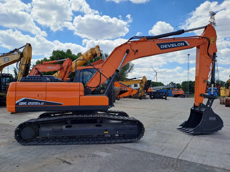 Develon DX225LC-7M - Crawler excavator: picture 5 Develon DX225LC-7M - Crawler excavator: picture 5