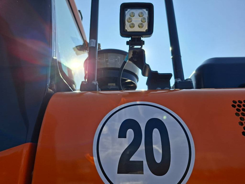 Wheel excavator Doosan DX160W-7: picture 15