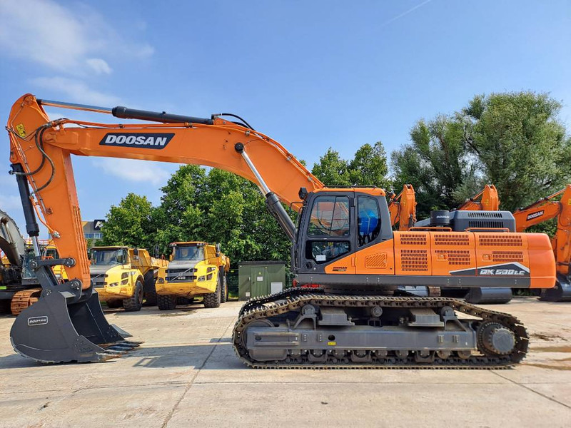 Doosan DX530LC-7M (2 pieces available) - Crawler excavator: picture 1 Doosan DX530LC-7M (2 pieces available) - Crawler excavator: picture 1