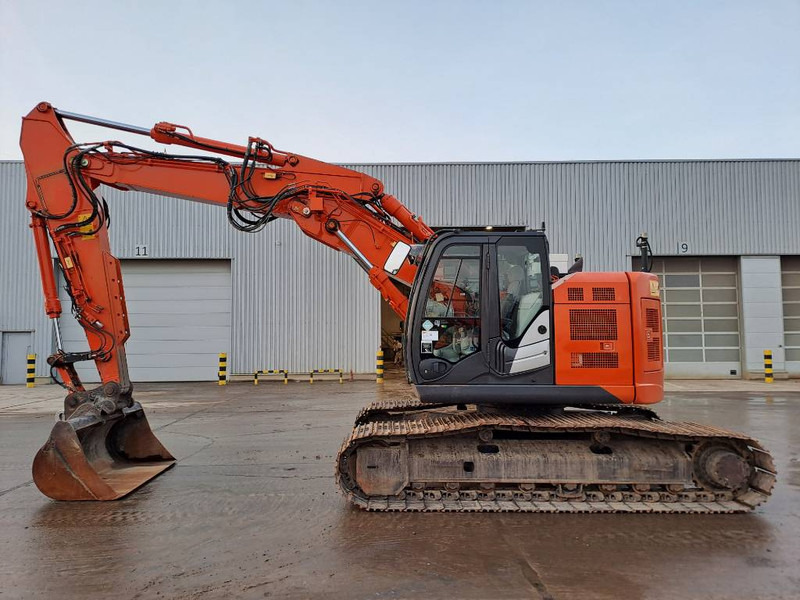 Hitachi ZX 225 US LC-5 B (Trimble GPS Prepared) - Crawler excavator: picture 1 Hitachi ZX 225 US LC-5 B (Trimble GPS Prepared) - Crawler excavator: picture 1