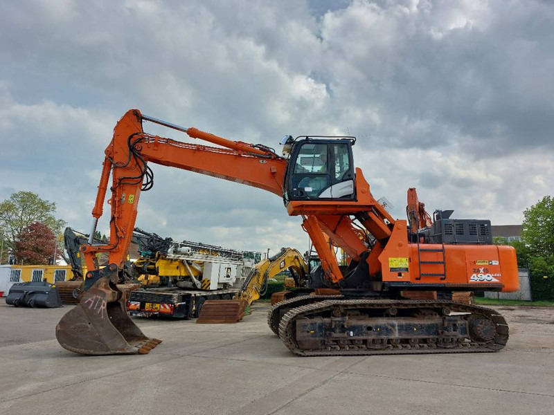 Hitachi ZX490LCH-6 (with lift cabin) - Crawler excavator: picture 1 Hitachi ZX490LCH-6 (with lift cabin) - Crawler excavator: picture 1