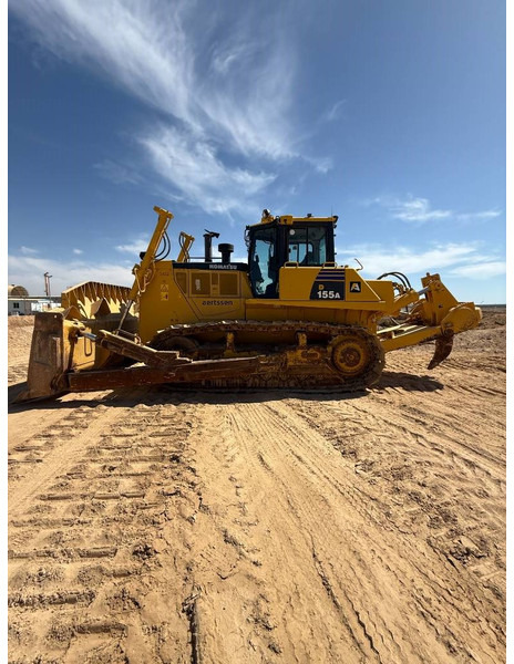 Komatsu D155A-6R (4 pieces available in Abu Dhabi) - Bulldozer: picture 1 Komatsu D155A-6R (4 pieces available in Abu Dhabi) - Bulldozer: picture 1