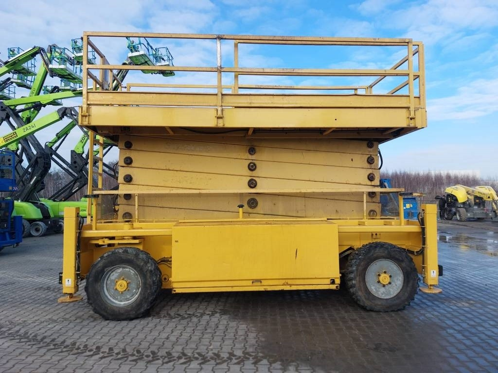 Liftlux SL 245-25 D4WDS - Scissor lift: picture 1 Liftlux SL 245-25 D4WDS - Scissor lift: picture 1