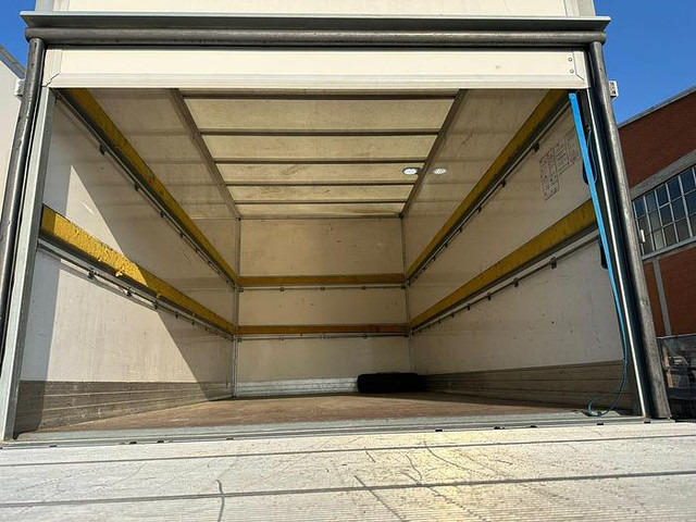 Iveco 35C16 - Closed box van: picture 4 Iveco 35C16 - Closed box van: picture 4