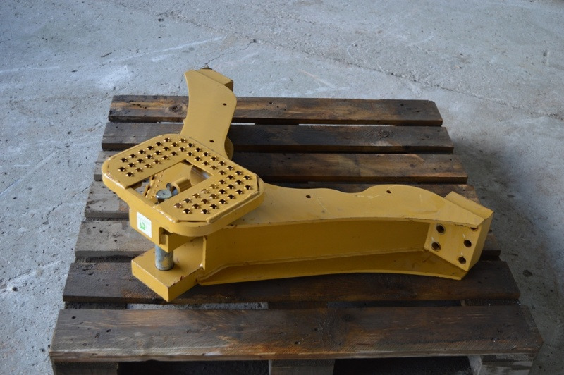 CATERPILLAR D5N Tow hook - Winch for Bulldozer: picture 2 CATERPILLAR D5N Tow hook - Winch for Bulldozer: picture 2