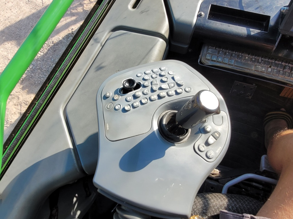 Forestry harvester JOHN DEERE 1070 E: picture 10
