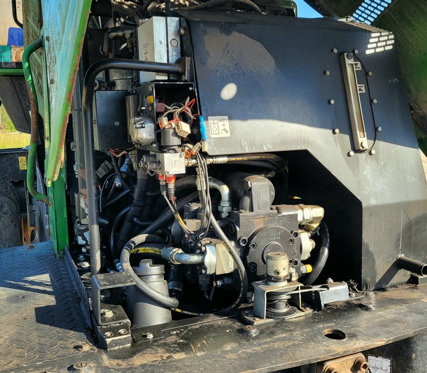 Forestry harvester JOHN DEERE 1070 E: picture 16
