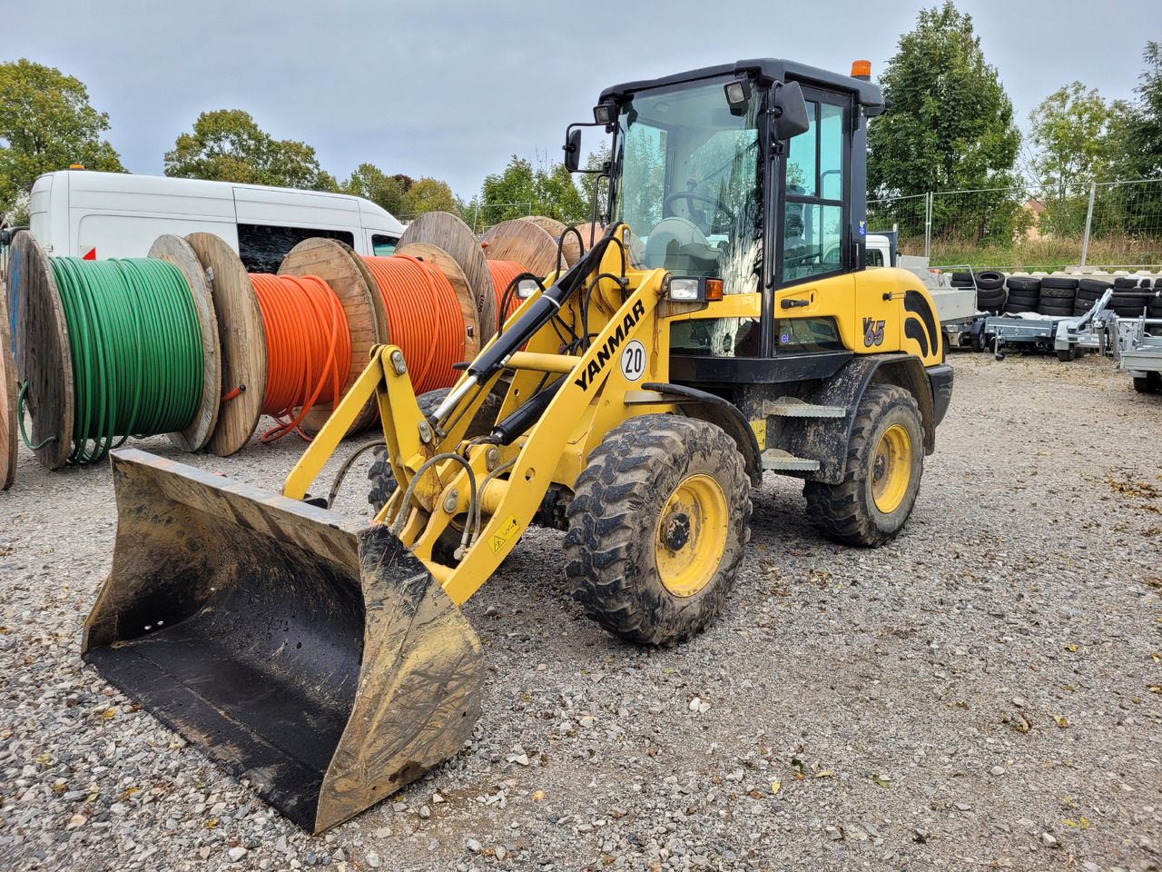 YANMAR V65 - Wheel loader: picture 1 YANMAR V65 - Wheel loader: picture 1