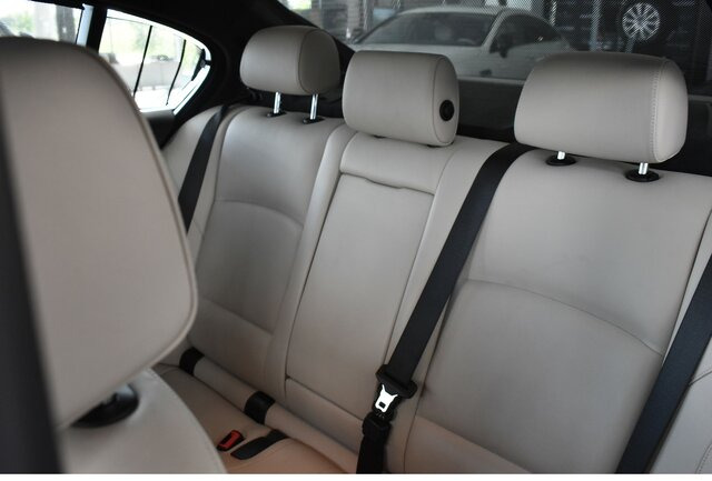 BMW 530d xDrive INDIVIDUAL CONNECTED DRIVE ECO PRO... - Sedan: picture 5 BMW 530d xDrive INDIVIDUAL CONNECTED DRIVE ECO PRO... - Sedan: picture 5