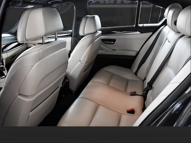 BMW 530d xDrive INDIVIDUAL CONNECTED DRIVE ECO PRO... - Sedan: picture 5 BMW 530d xDrive INDIVIDUAL CONNECTED DRIVE ECO PRO... - Sedan: picture 5