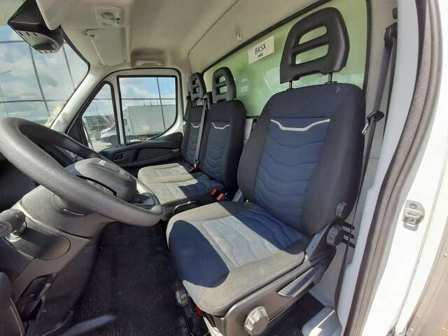 IVECO Daily 35C16H 3.0 KASTEN+LIFT+TEMPOMAT+DAB+KLIMA... - Panel van: picture 5 IVECO Daily 35C16H 3.0 KASTEN+LIFT+TEMPOMAT+DAB+KLIMA... - Panel van: picture 5