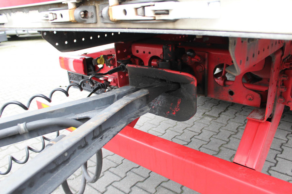 Mercedes-Benz Actros 2548 Koffer Retarder Schlafkab Kühlbox - Commercial vehicle: picture 3 Mercedes-Benz Actros 2548 Koffer Retarder Schlafkab Kühlbox - Commercial vehicle: picture 3