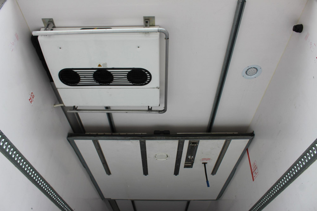 Lamberet TK SLXi Spectrum Bi-Multi-Temp. TW LBW FRC27 - Refrigerator semi-trailer: picture 2 Lamberet TK SLXi Spectrum Bi-Multi-Temp. TW LBW FRC27 - Refrigerator semi-trailer: picture 2