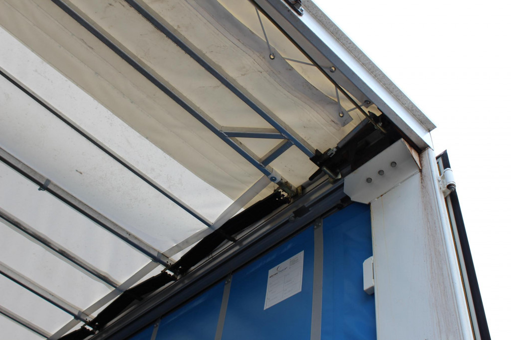 MAN TGS 18.440 Plane Zug Schlafplatz AHK Edscha - Curtain side truck: picture 2 MAN TGS 18.440 Plane Zug Schlafplatz AHK Edscha - Curtain side truck: picture 2