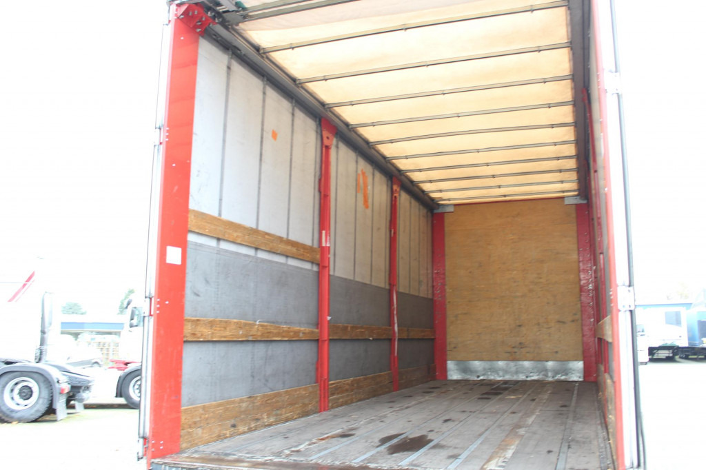 MAN TGX 26.500 XXL Retarder Kühlbox Kompletter ZUG - Curtain side truck: picture 4 MAN TGX 26.500 XXL Retarder Kühlbox Kompletter ZUG - Curtain side truck: picture 4