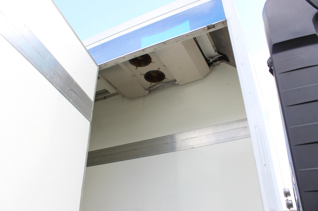 Mercedes-Benz Actros 2533 E6 Kühlkoffer Lift-Lenkachse LBW - Refrigerator truck: picture 5 Mercedes-Benz Actros 2533 E6 Kühlkoffer Lift-Lenkachse LBW - Refrigerator truck: picture 5