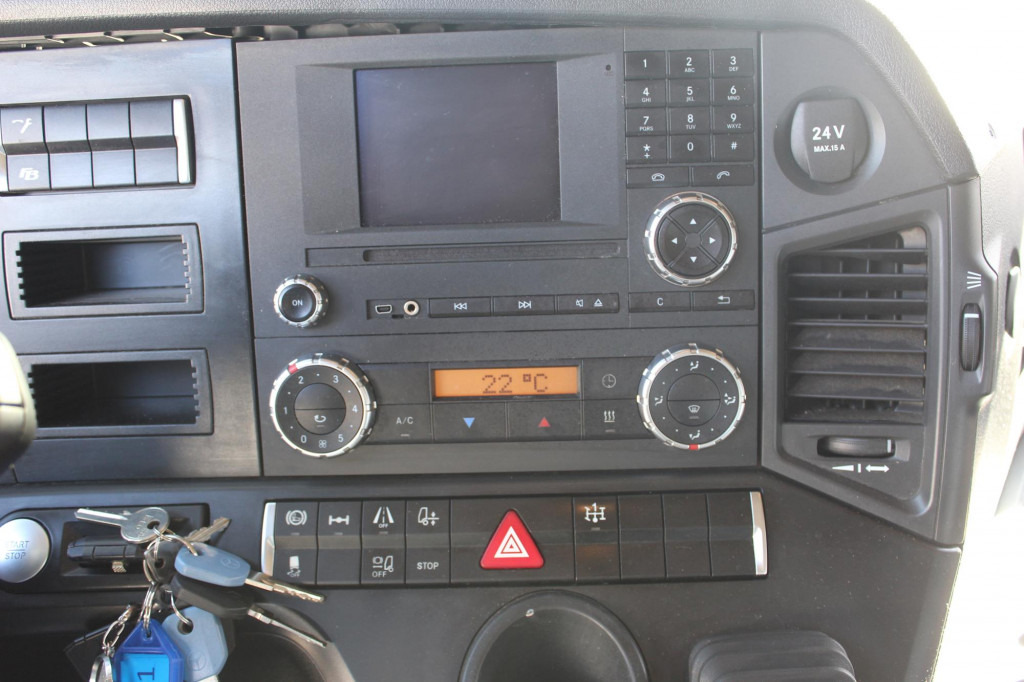 Mercedes-Benz Actros 1848 E6 Retarder ACC Kühlbox Hydraulik - Tractor unit: picture 4 Mercedes-Benz Actros 1848 E6 Retarder ACC Kühlbox Hydraulik - Tractor unit: picture 4