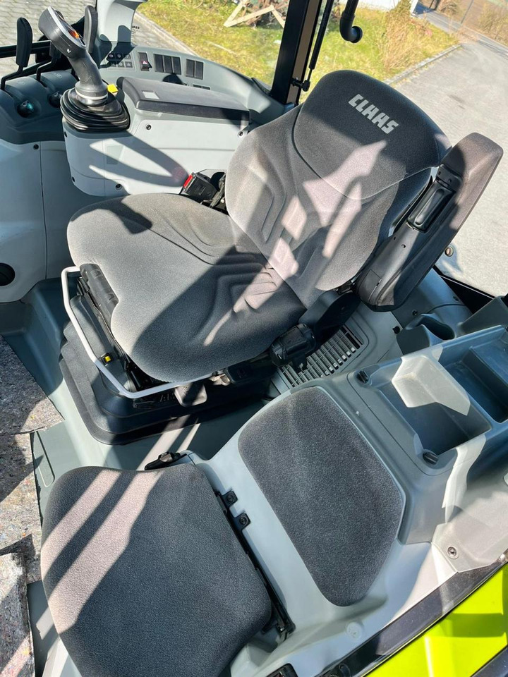 Farm tractor CLAAS Arion 420 CIS mit FZW und FKH, front PTO, erst 620h: picture 18