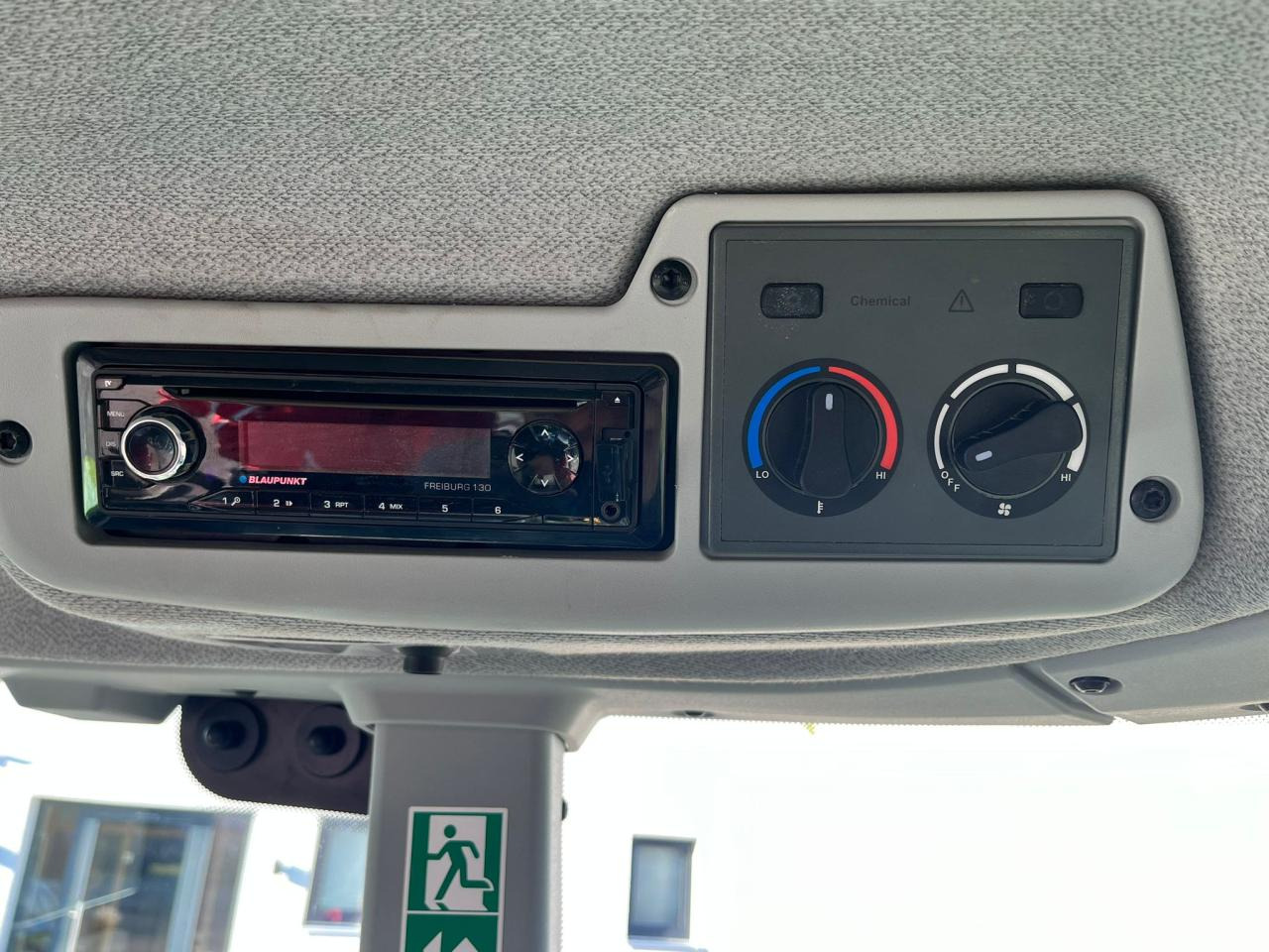 Farm tractor CLAAS Arion 420 CIS mit FZW und FKH, front PTO, erst 620h: picture 27