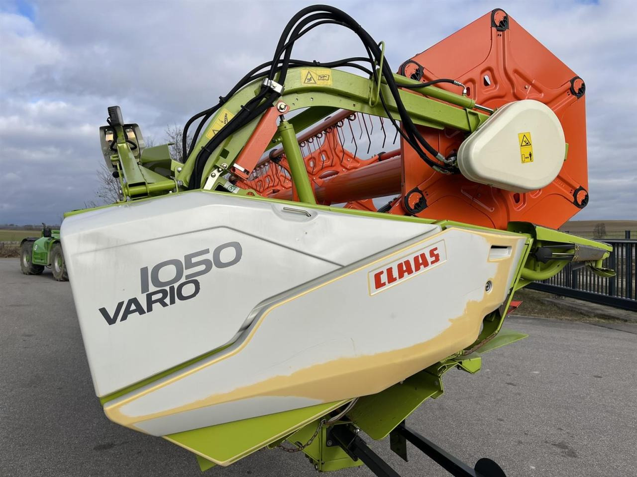 CLAAS Schneidwerk Claas Vario V1050, 1600ha, LED Laser, Baujahr 2016 - Combine header: picture 3 CLAAS Schneidwerk Claas Vario V1050, 1600ha, LED Laser, Baujahr 2016 - Combine header: picture 3