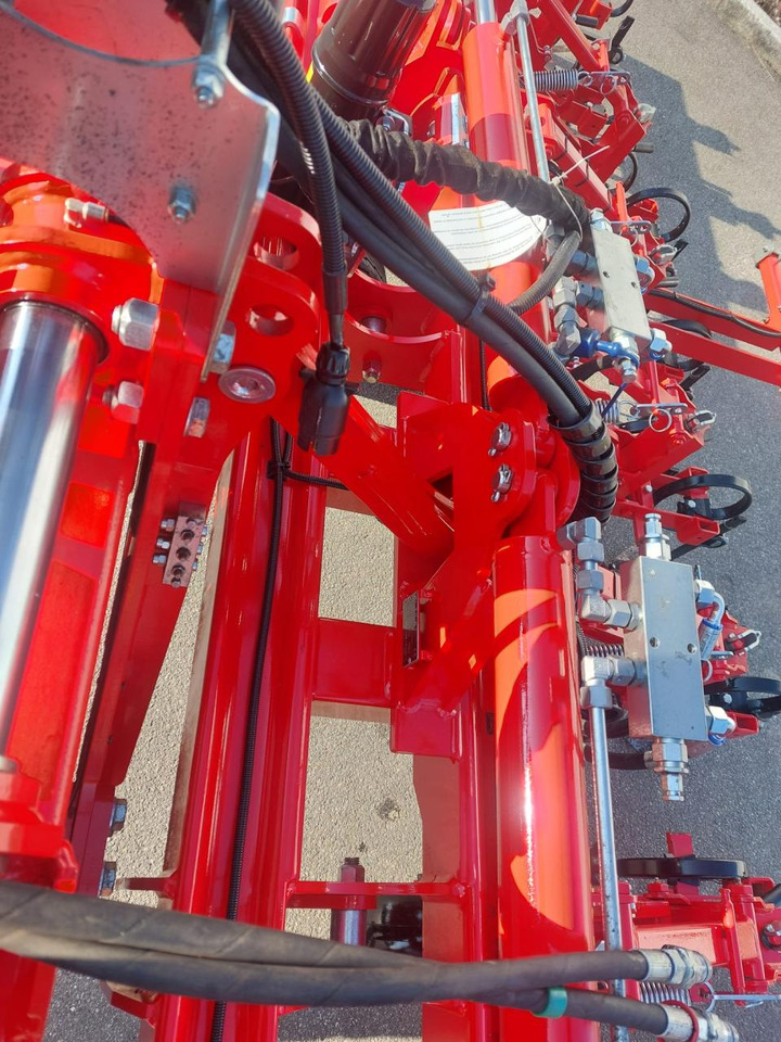 Soil tillage equipment Einböck Chopstar Hackgerät mit Kamerasteuerung, Row Guard, Einböck: picture 9 Soil tillage equipment Einböck Chopstar Hackgerät mit Kamerasteuerung, Row Guard, Einböck: picture 9