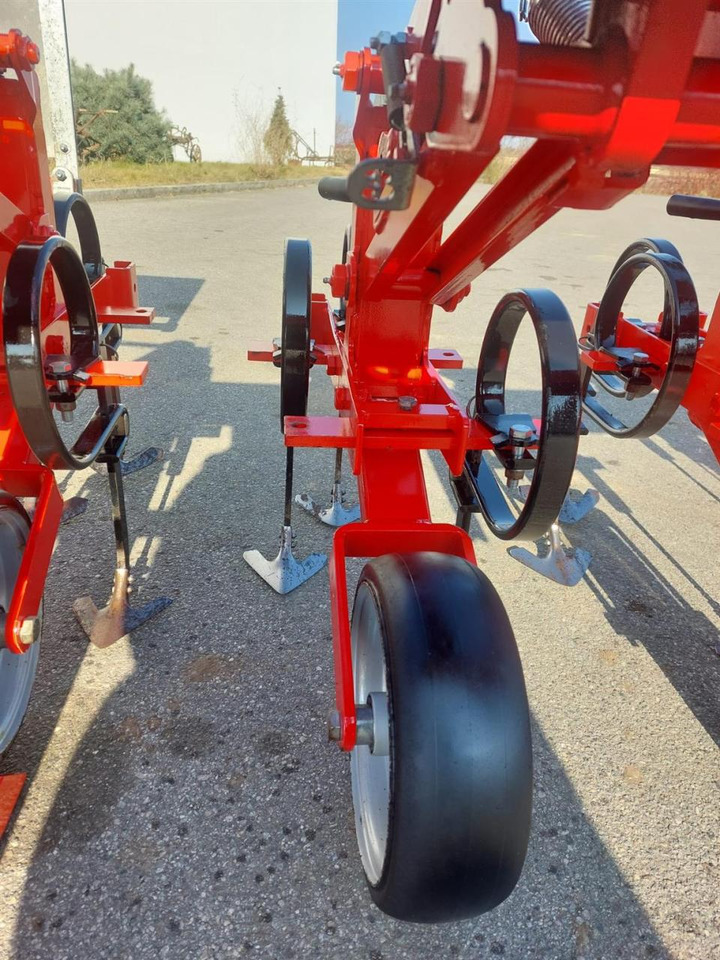 Soil tillage equipment Einböck Chopstar Hackgerät mit Kamerasteuerung, Row Guard, Einböck: picture 10 Soil tillage equipment Einböck Chopstar Hackgerät mit Kamerasteuerung, Row Guard, Einböck: picture 10