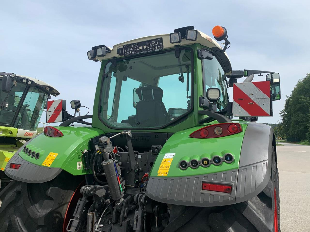 Farm tractor Fendt 724 Vario Power Plus GPS, Baujahr 2019: picture 6
