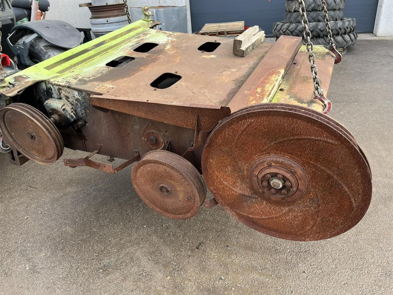 CLAAS Lexion 750 gebrauchter Einzugschacht, Schrägförderer aus Brandmaschine - Spare parts for Combine harvester: picture 4 CLAAS Lexion 750 gebrauchter Einzugschacht, Schrägförderer aus Brandmaschine - Spare parts for Combine harvester: picture 4