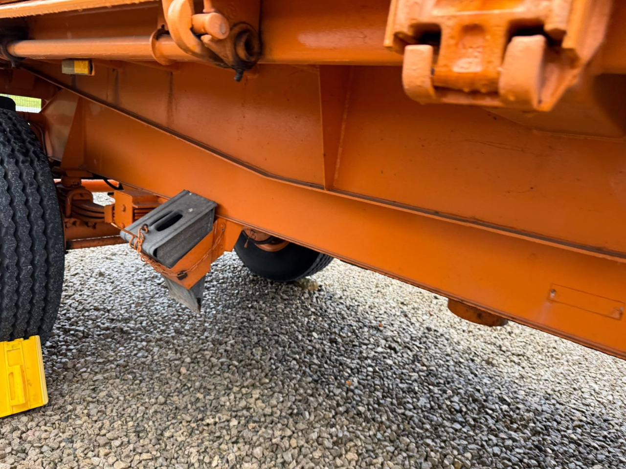 Kässbohrer 3 - Seiten Kipper Blattfederung + Zusatzaufbau - Tipper trailer: picture 5 Kässbohrer 3 - Seiten Kipper Blattfederung + Zusatzaufbau - Tipper trailer: picture 5