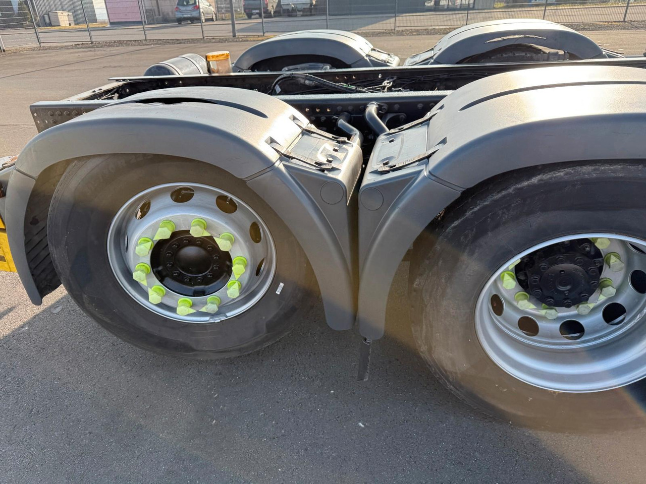 MAN TGS 32.360 8x2 4- Achser - Cab chassis truck: picture 4 MAN TGS 32.360 8x2 4- Achser - Cab chassis truck: picture 4