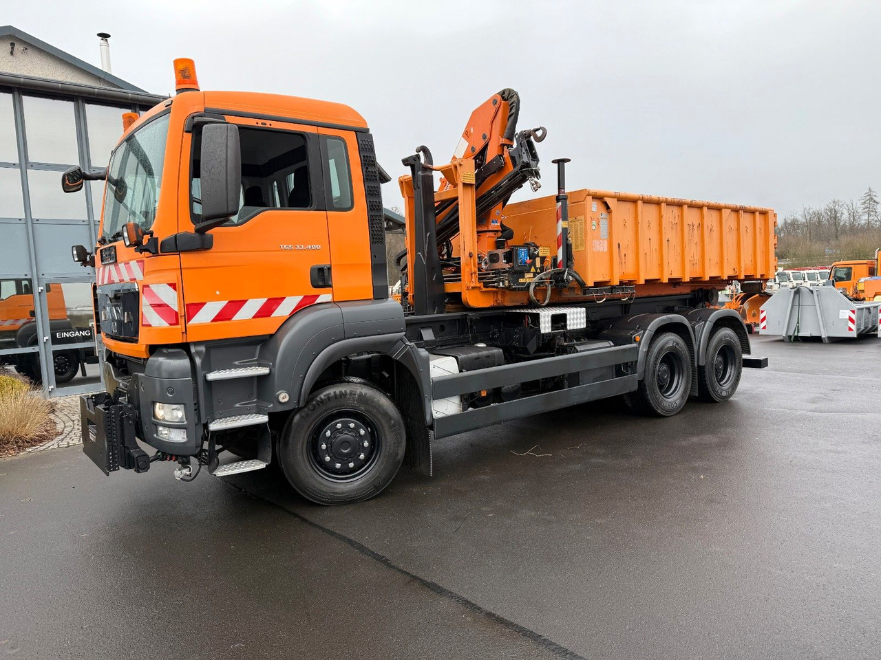 MAN TGS 33.400 6x6 Blattfederung Original 120500 km - Hook lift truck: picture 4 MAN TGS 33.400 6x6 Blattfederung Original 120500 km - Hook lift truck: picture 4