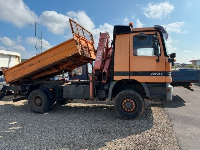 Mercedes-Benz Actros 1831 4x4 Kipper - Kran- Kupplung- Blattfe - Tipper, Crane truck: picture 1 Mercedes-Benz Actros 1831 4x4 Kipper - Kran- Kupplung- Blattfe - Tipper, Crane truck: picture 1
