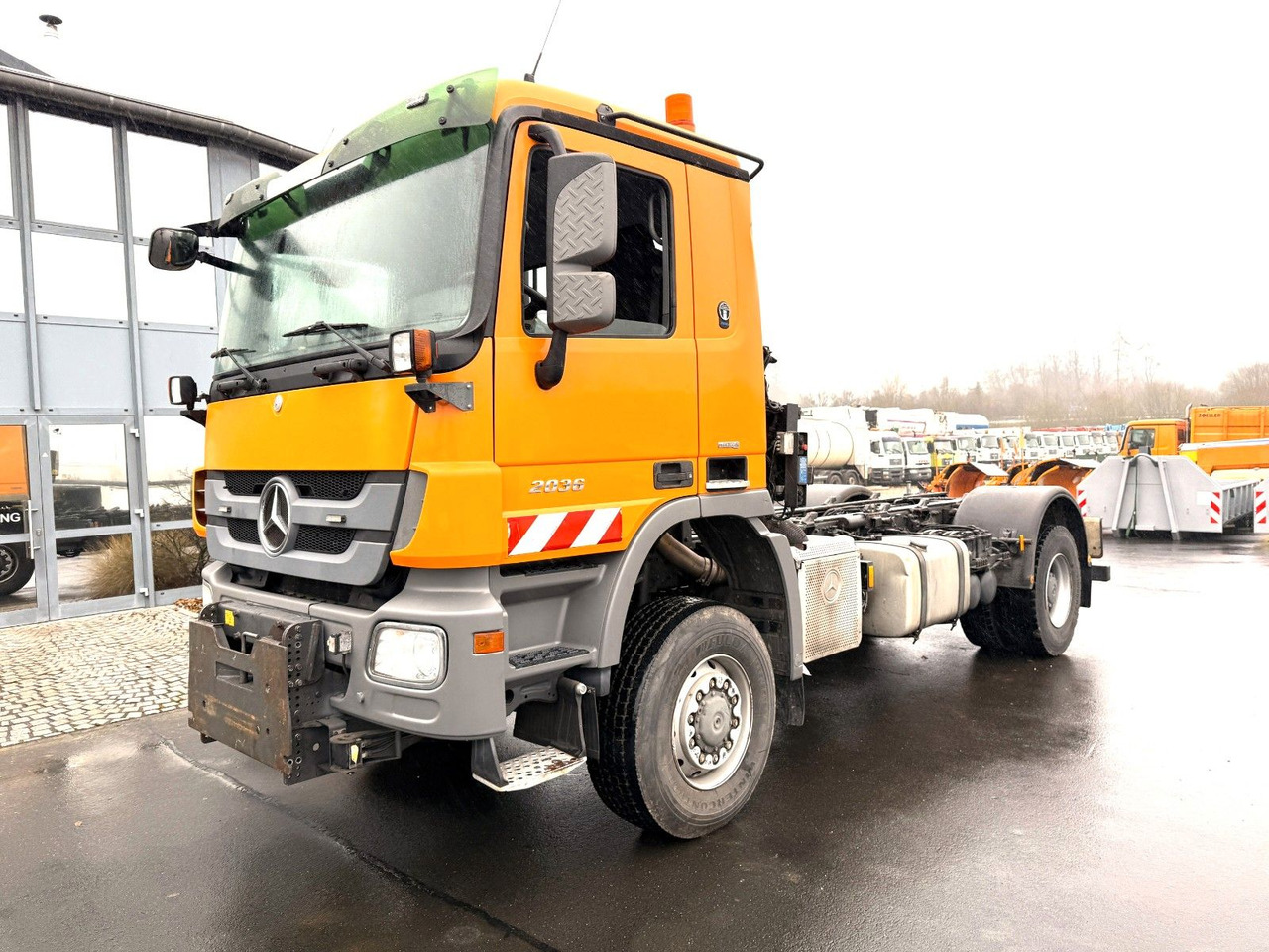Mercedes-Benz Actros 2036 MP3 Winterdienst Dautelwechselsystem - Cab chassis truck: picture 1 Mercedes-Benz Actros 2036 MP3 Winterdienst Dautelwechselsystem - Cab chassis truck: picture 1
