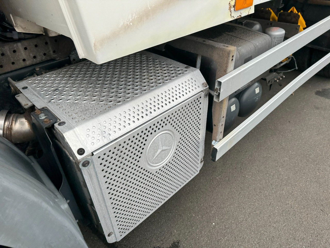 Mercedes-Benz Actros 2532 6x2 MP3 Faun Power Press 524 Mercedes-Benz Actros 2532 6x2 MP3 Faun Power Press 524 - Garbage truck: picture 3 Mercedes-Benz Actros 2532 6x2 MP3 Faun Power Press 524 Mercedes-Benz Actros 2532 6x2 MP3 Faun Power Press 524 - Garbage truck: picture 3